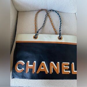 CHANEL No.5 Lambskin Shoulder bag